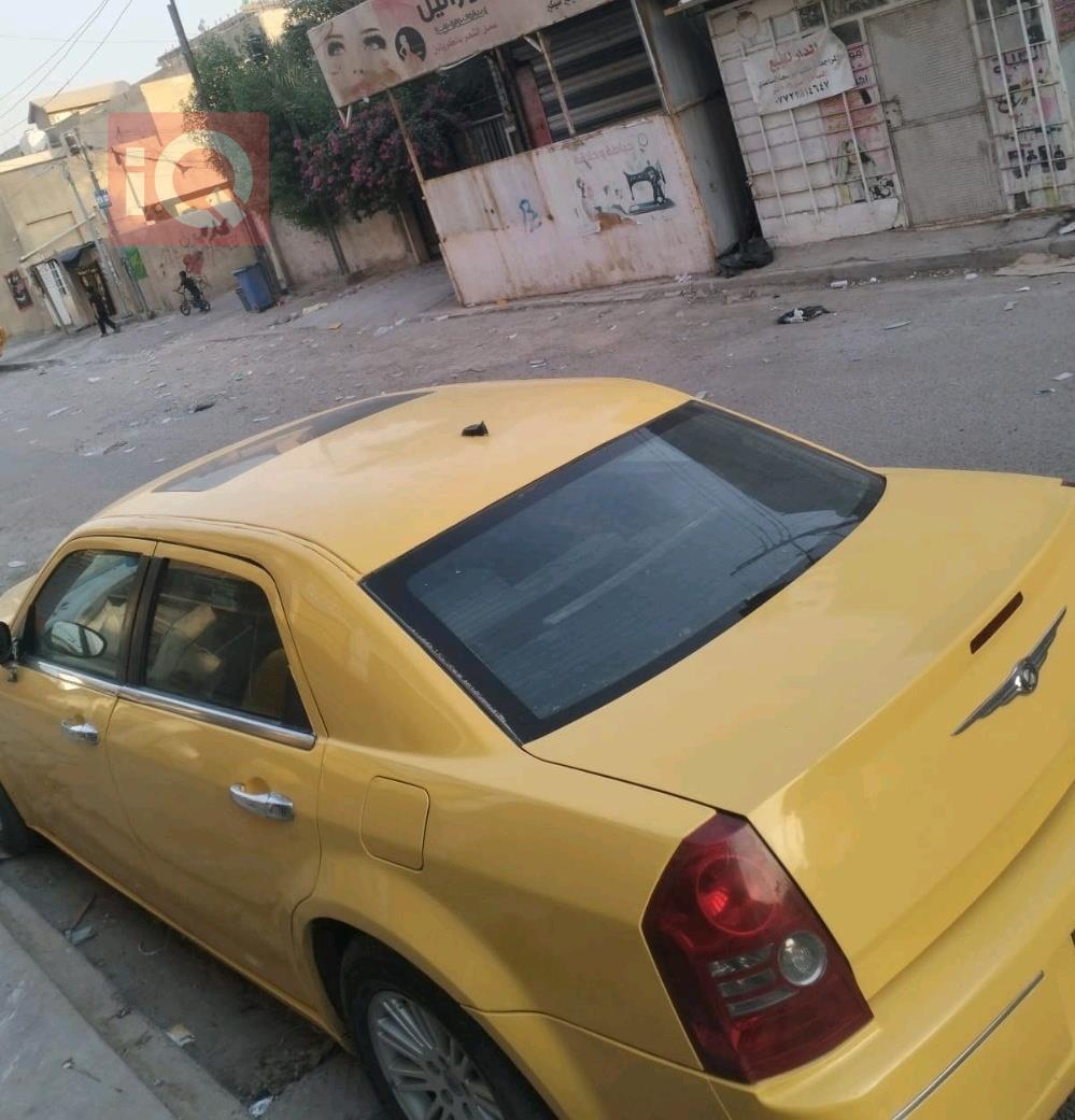كرايسلر 300